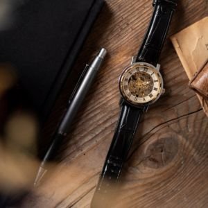 In a straightforward statement, choosing a wristwatch for men demands several factors; knowing the sole preferences is the key to doing so because every individual has his own opinion and style of selection. 