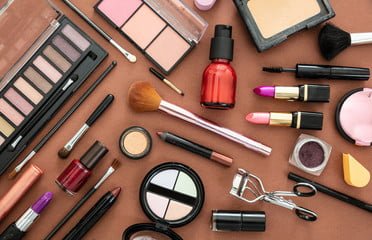 MAKEUP PRODUCTS AND THEIR EFFECTS